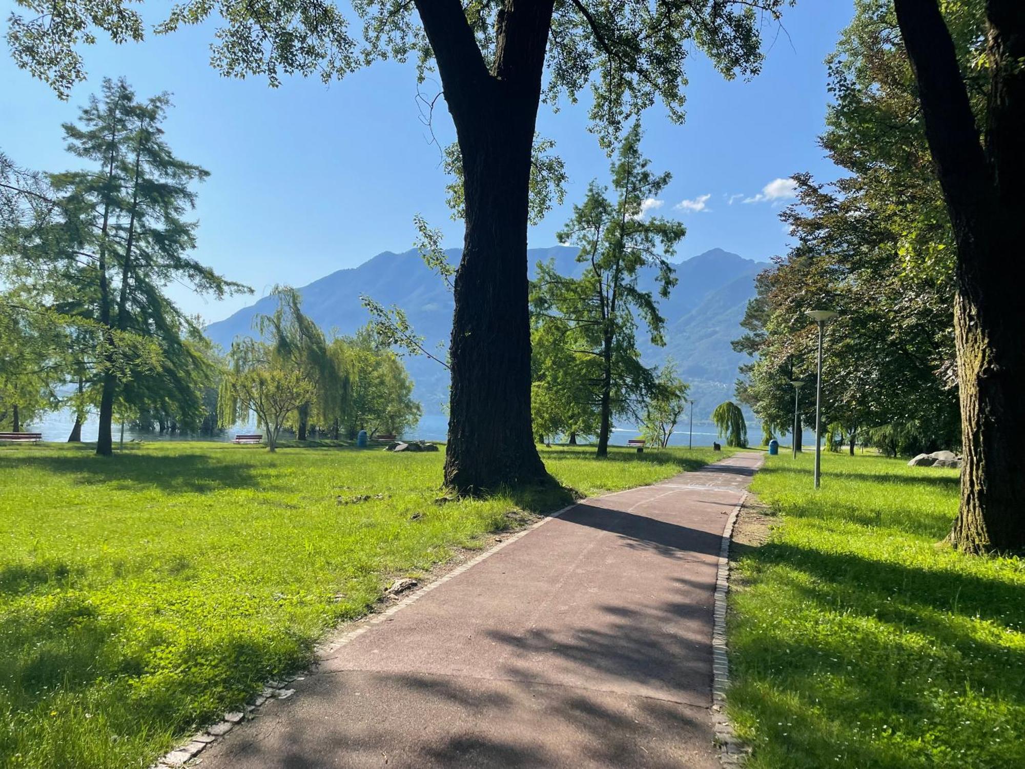Апартаменти Locarno: Casa Lido Екстер'єр фото